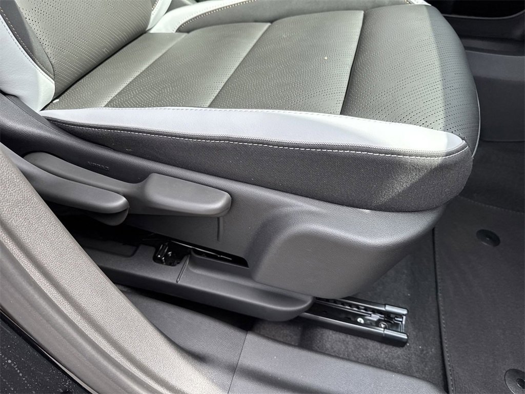 New 2025 Buick Envision Sport Touring image 37
