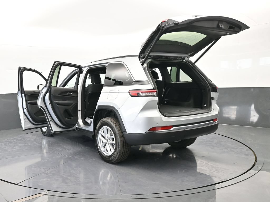 New 2026 Jeep Grand Cherokee Laredo X RWD image 69