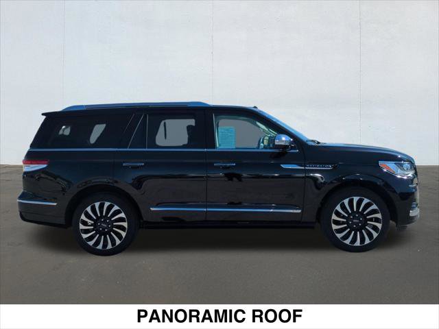 Used 2023 Lincoln Navigator Black Label AWD/4WD image 4