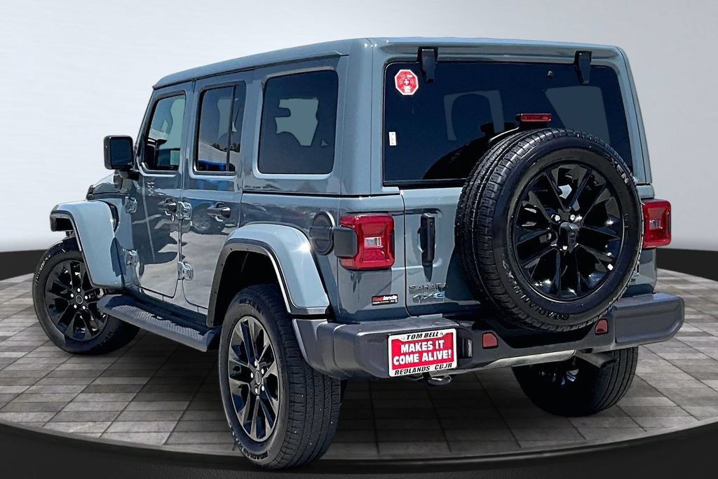 Used 2025 Jeep Wrangler Unlimited Sahara AWD/4WD image 21