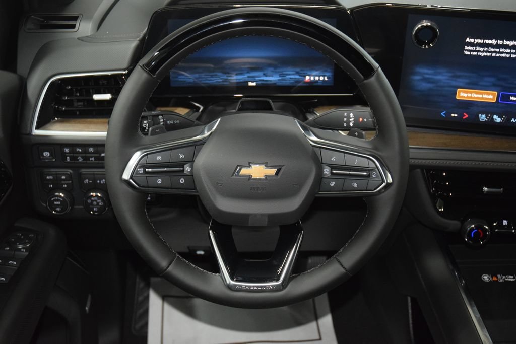 New 2026 Chevrolet Suburban High Country AWD/4WD image 36
