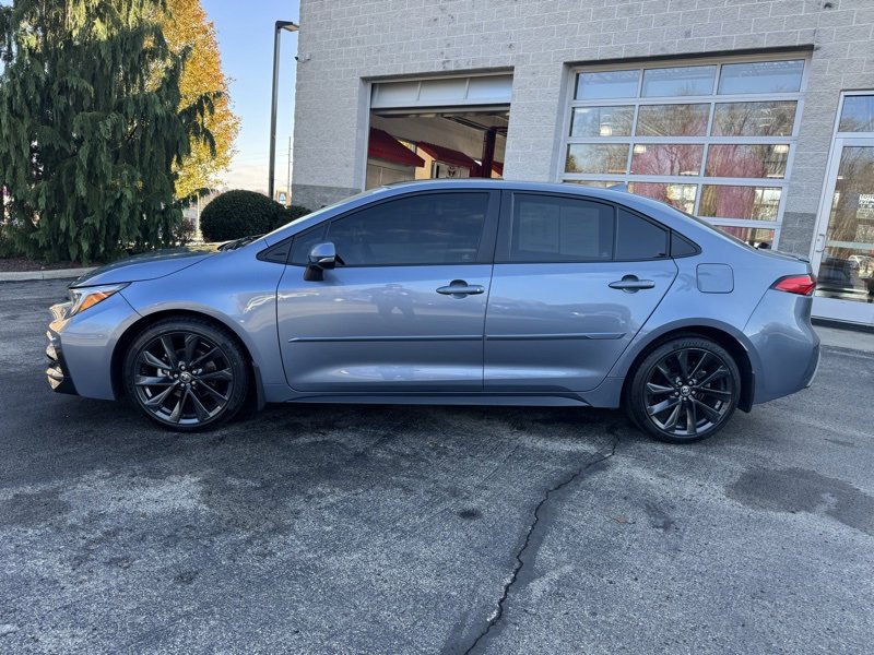 Used 2023 Toyota Corolla SE image 6