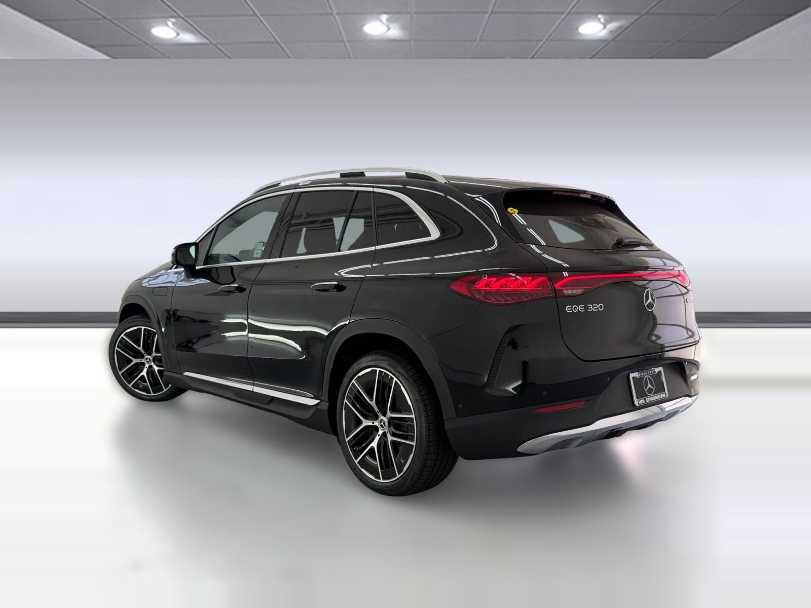 New 2027 Mercedes-Benz EQE 320 4MATIC SUV image 3