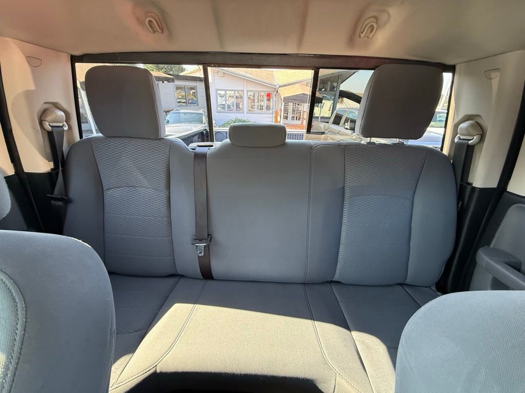 Used 2018 RAM 1500 Classic SLT AWD/4WD image 12