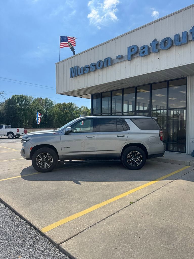 Used 2023 Chevrolet Tahoe Z71 w/ Off-Road Capability Package AWD/4WD image 3