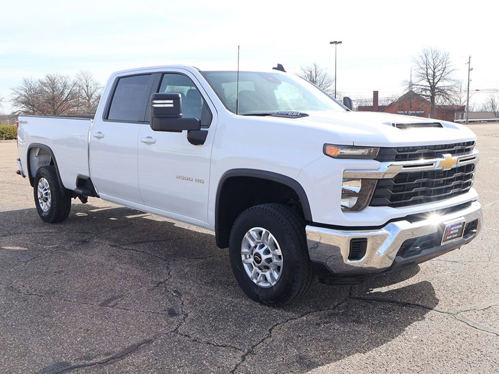 Used 2024 Chevrolet Silverado 2500 LT image 39