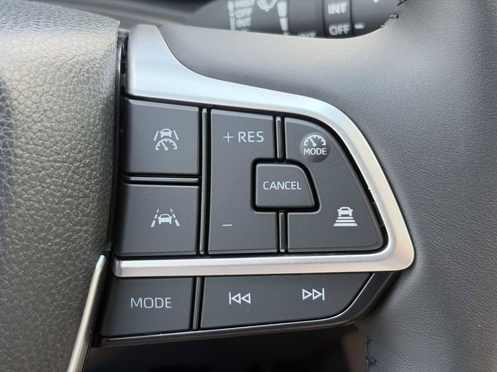 New 2026 Toyota Grand Highlander FWD image 34