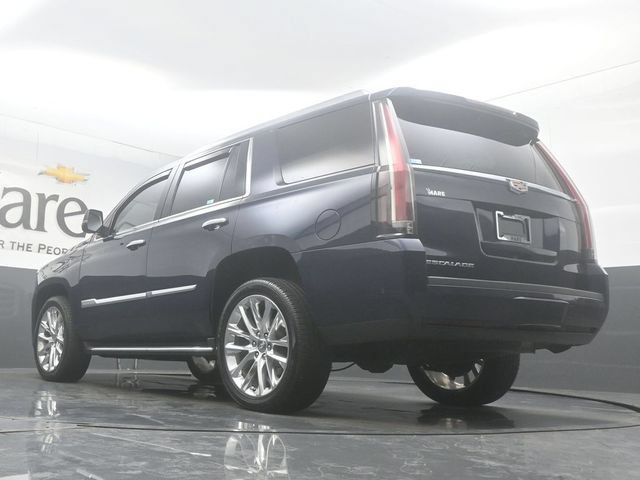 Used 2020 Cadillac Escalade Luxury AWD/4WD image 5