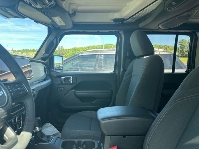 Used 2025 Jeep Wrangler Unlimited Sport S 4xe AWD/4WD image 35