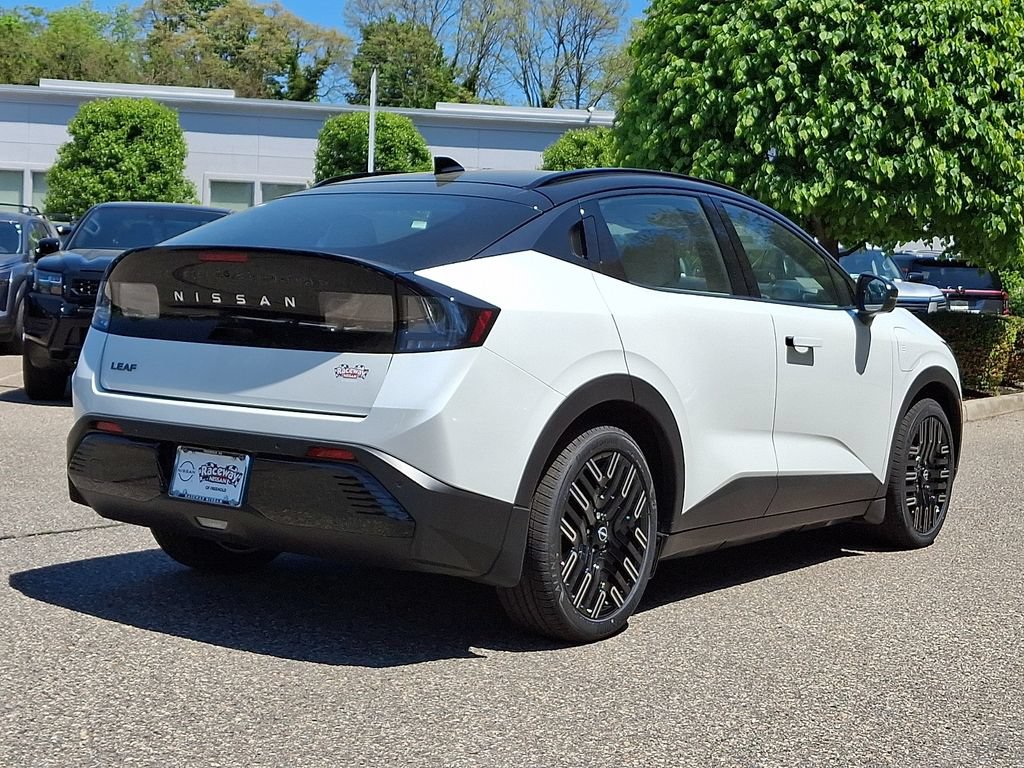 New 2026 Nissan Leaf Platinum+ w/ Cargo Package (Platinum+) FWD image 8
