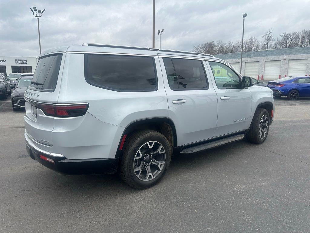 Used 2023 Jeep Wagoneer Series III w/ Preferred Equipment Group image 6