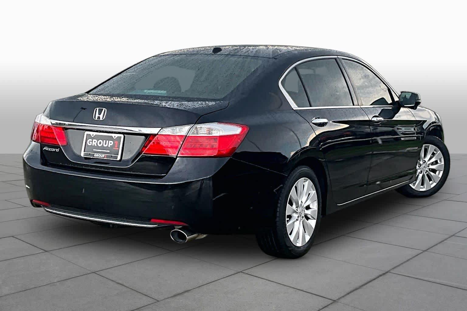 Used 2015 Honda Accord EX-L image 12