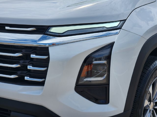 Used 2026 Chevrolet Equinox LT FWD image 16