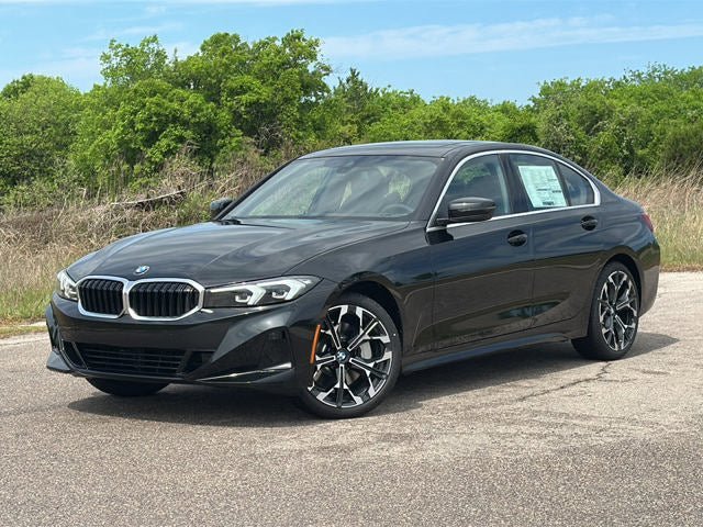 New 2026 BMW 330i Sedan w/ Premium Package RWD image 32