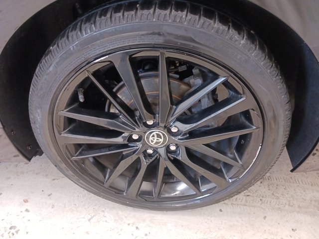 Used 2021 Toyota Camry XSE image 30