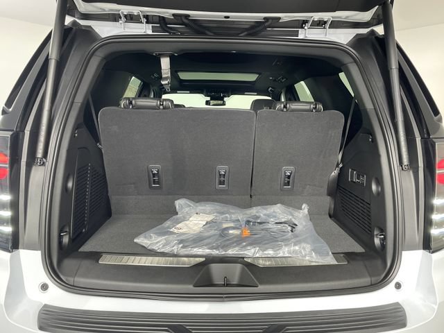 New 2026 Chevrolet Tahoe Premier w/ Sun And Tow Package AWD/4WD image 17