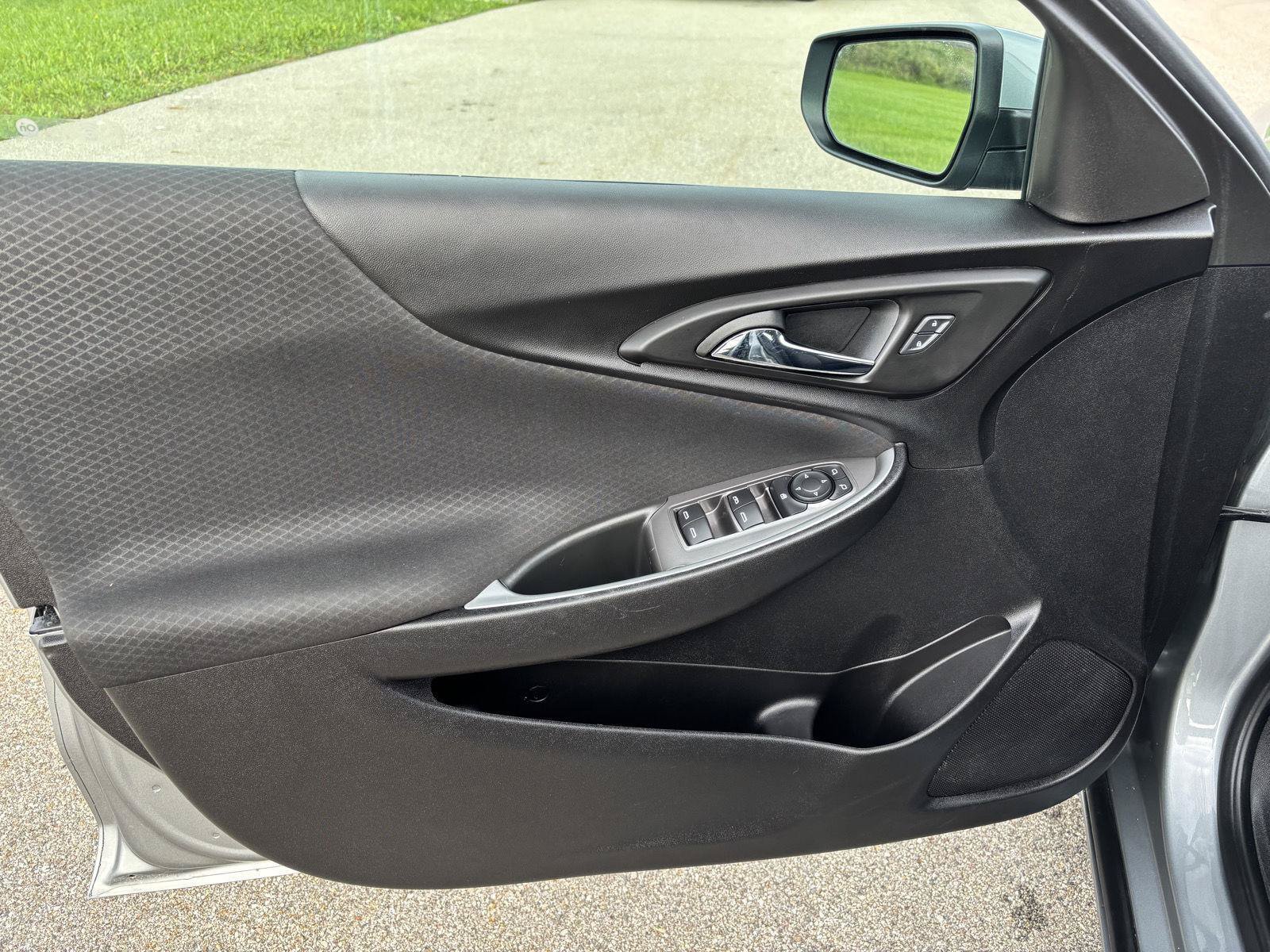 Used 2024 Chevrolet Malibu LT FWD image 10