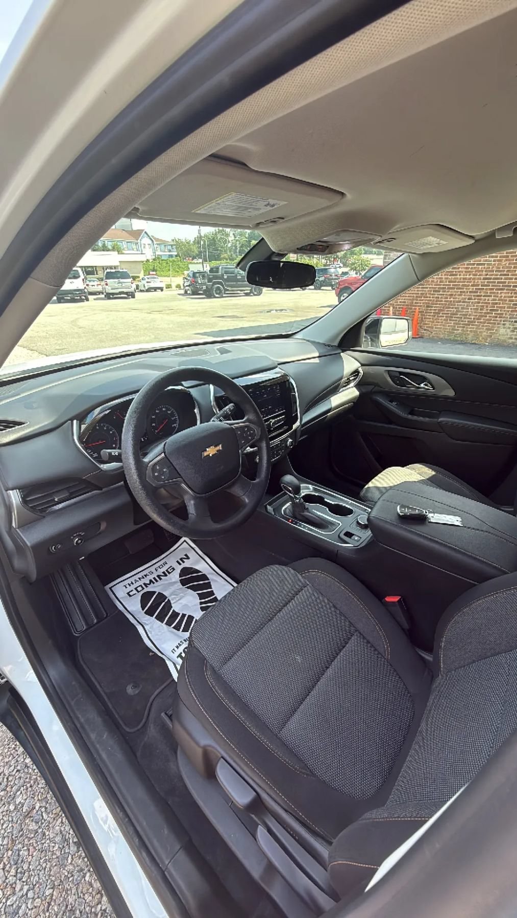 Used 2021 Chevrolet Traverse LS FWD image 22