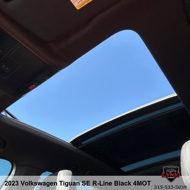 Used 2023 Volkswagen Tiguan SE R-Line image 13