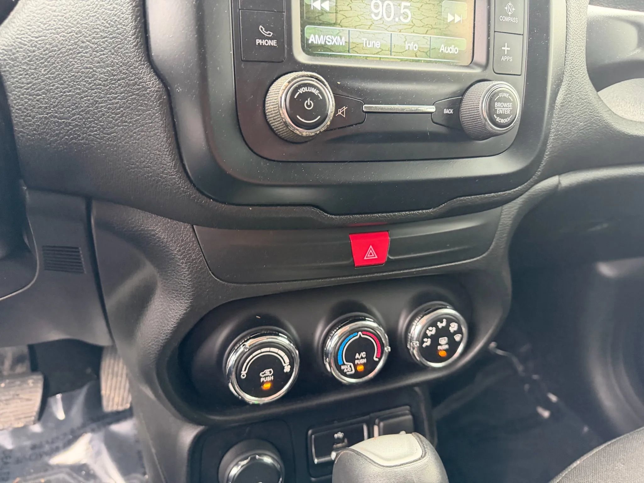 Used 2016 Jeep Renegade Sport w/ Power & Air Group image 25