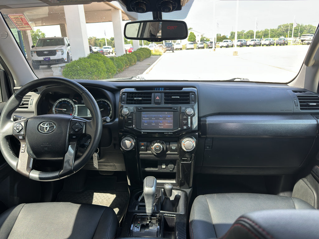 Used 2019 Toyota 4Runner TRD Off-Road Premium AWD/4WD image 11