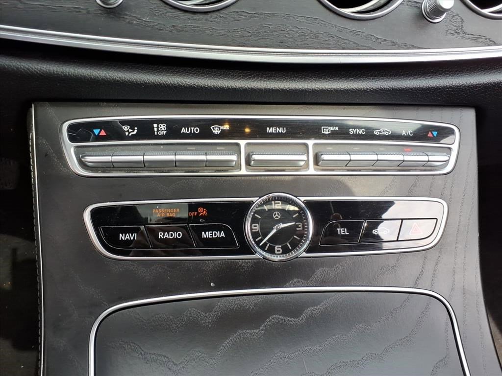Used 2018 Mercedes-Benz E 300 4MATIC w/ Premium 1 Package image 27