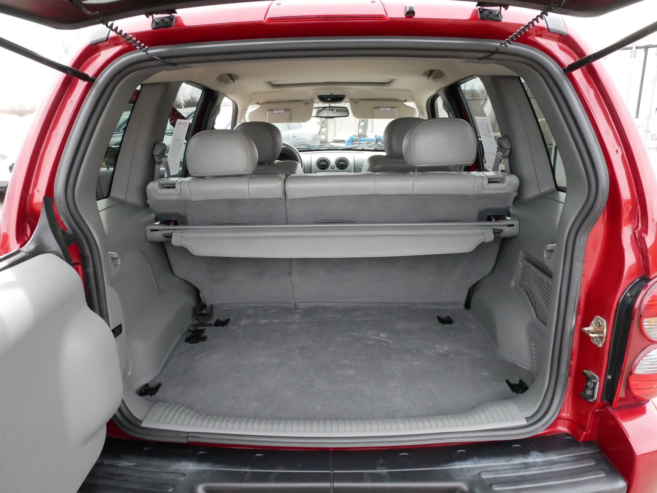 Used 2006 Jeep Liberty Limited image 18