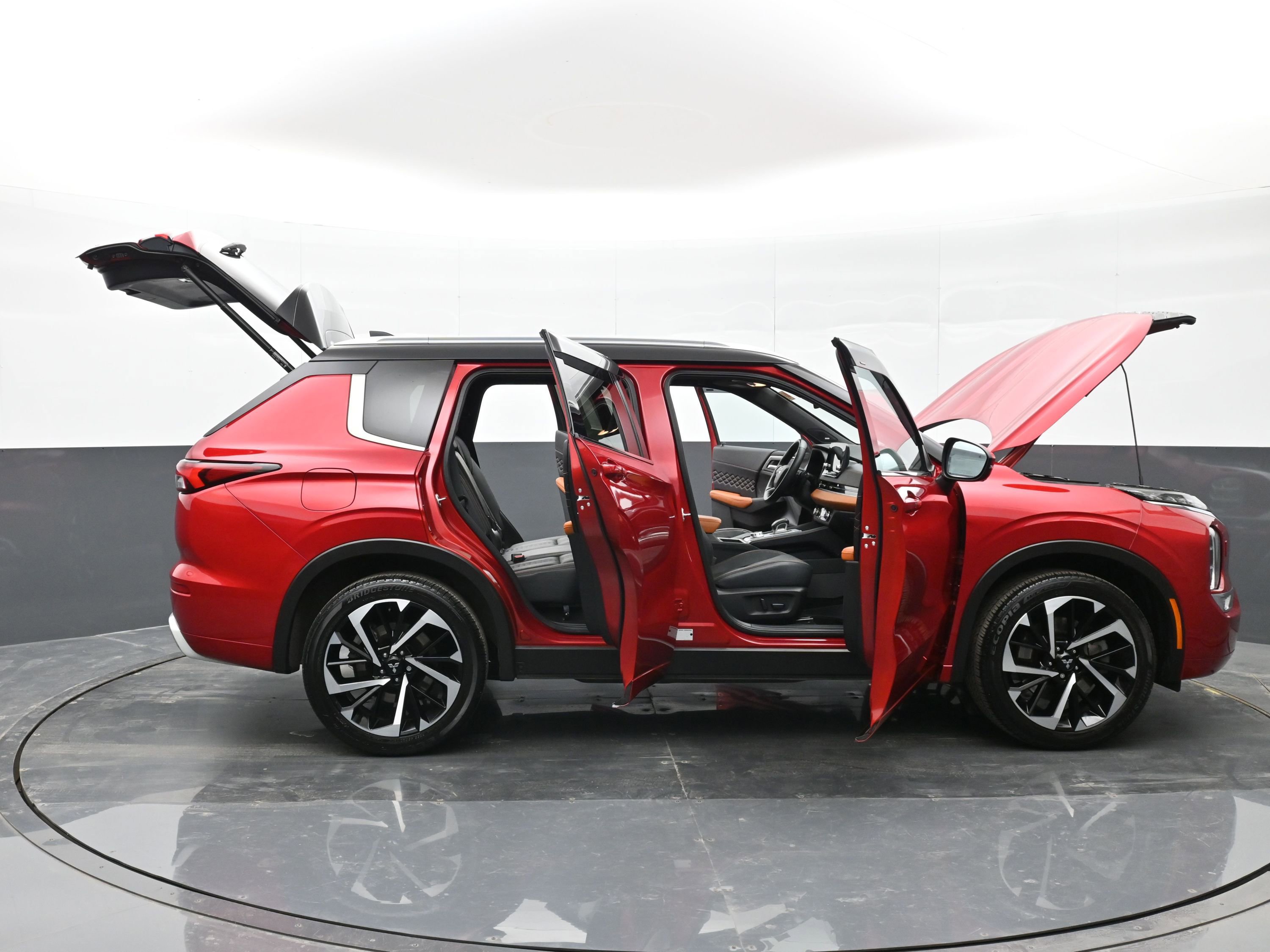 Used 2024 Mitsubishi Outlander SEL image 48