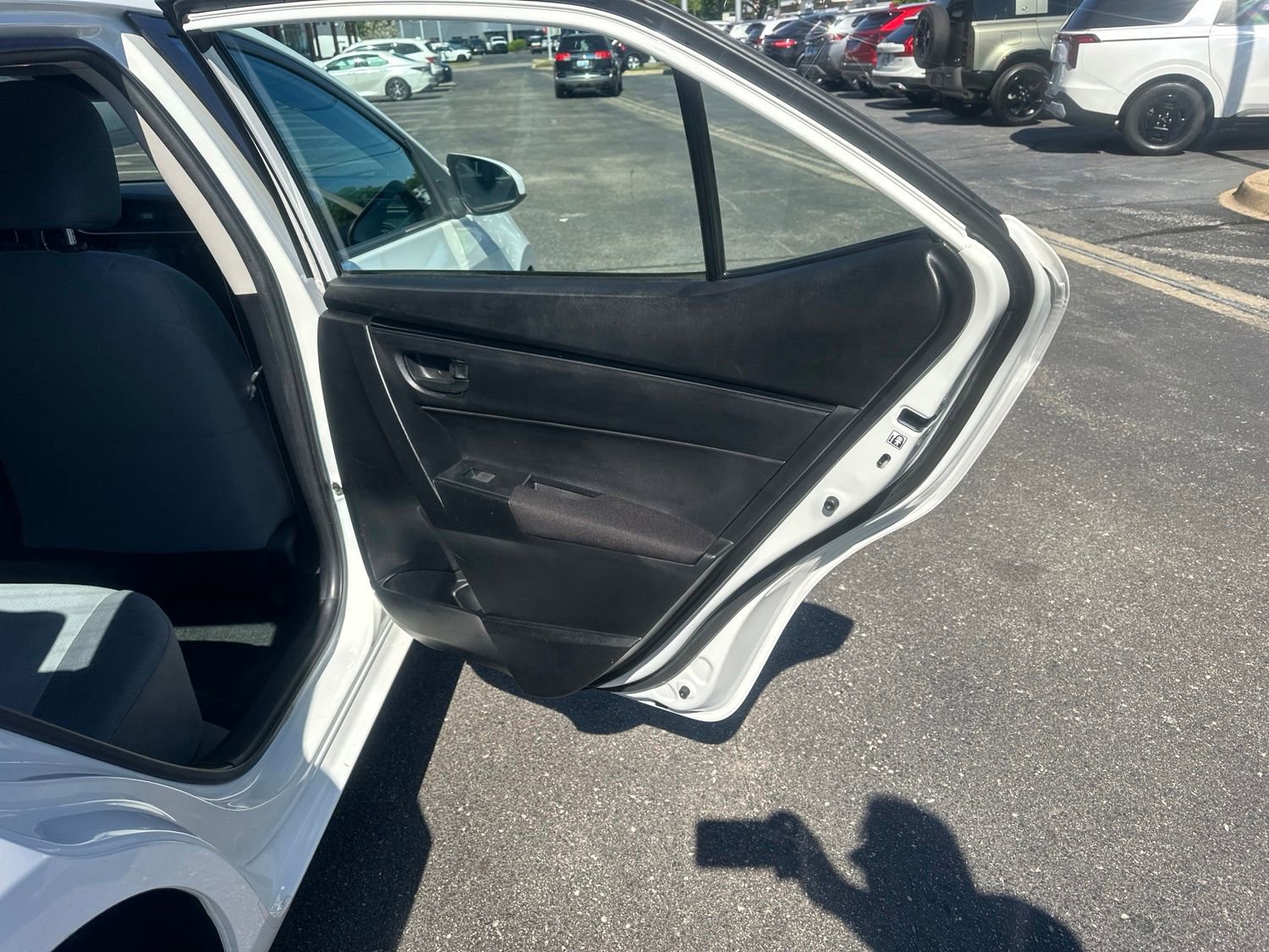 Used 2017 Toyota Corolla L FWD image 13