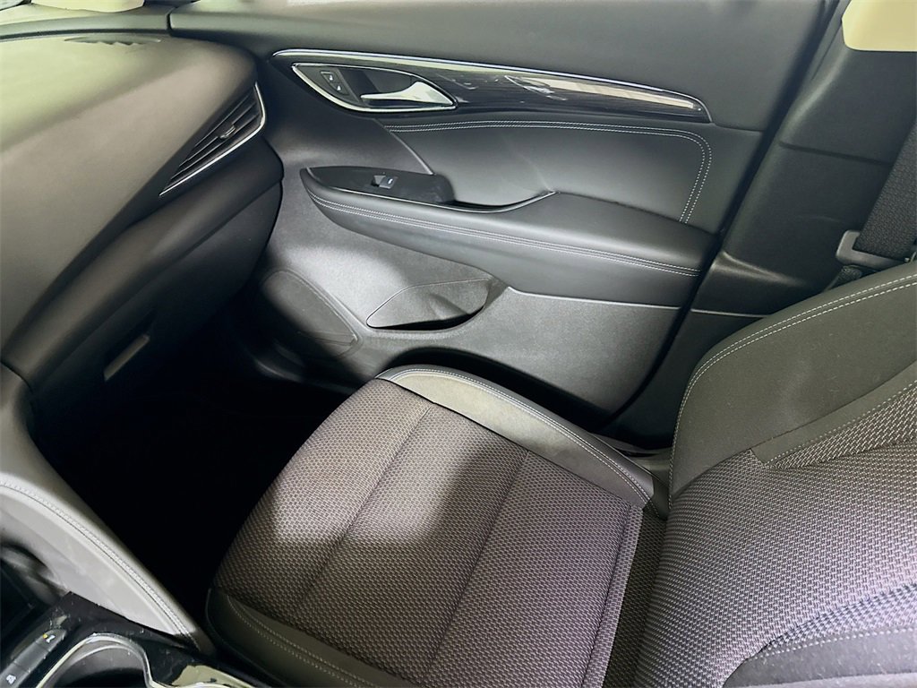 Used 2023 Buick Envision Preferred image 21
