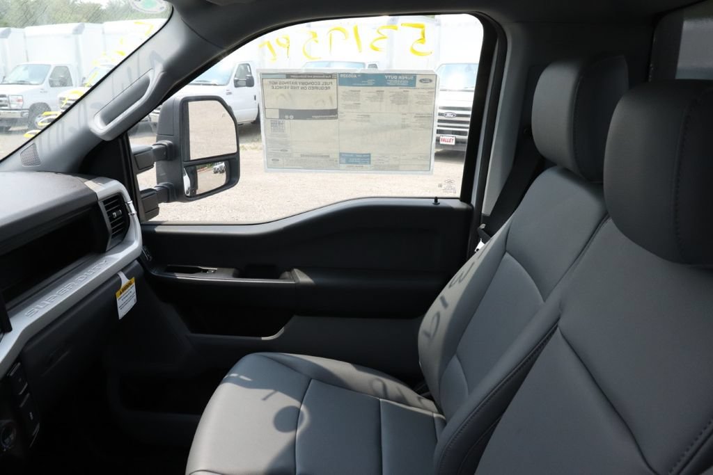 New 2026 Ford F550 2WD Regular Cab Super Duty image 14