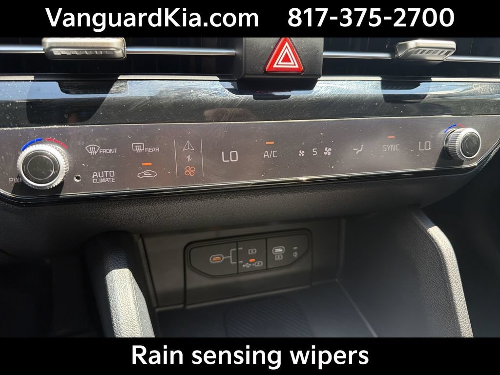 Certified 2026 Kia Sportage EX FWD image 19