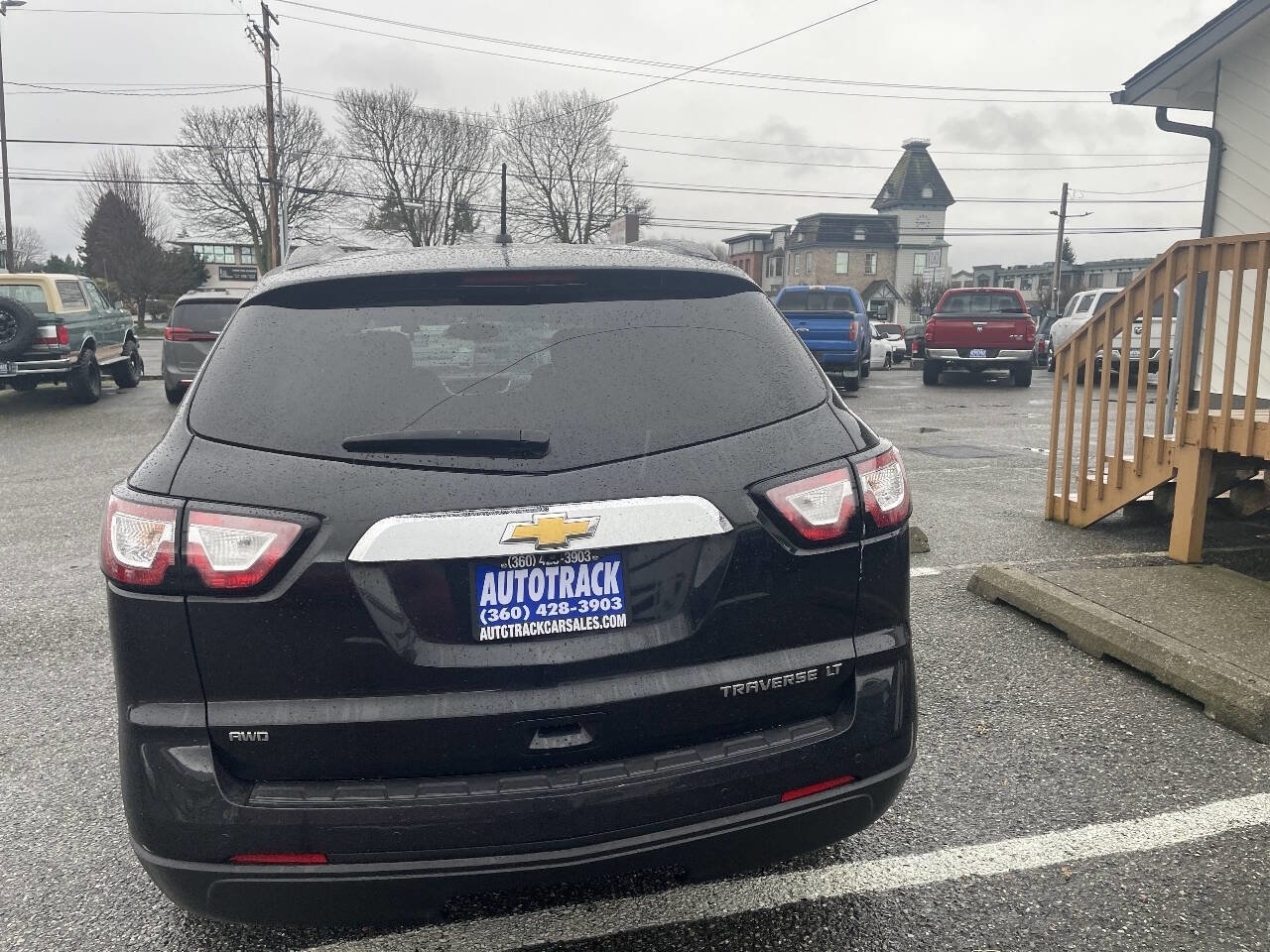 Used 2015 Chevrolet Traverse LT image 3