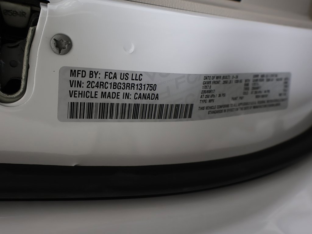 Used 2024 Chrysler Pacifica Touring-L image 49