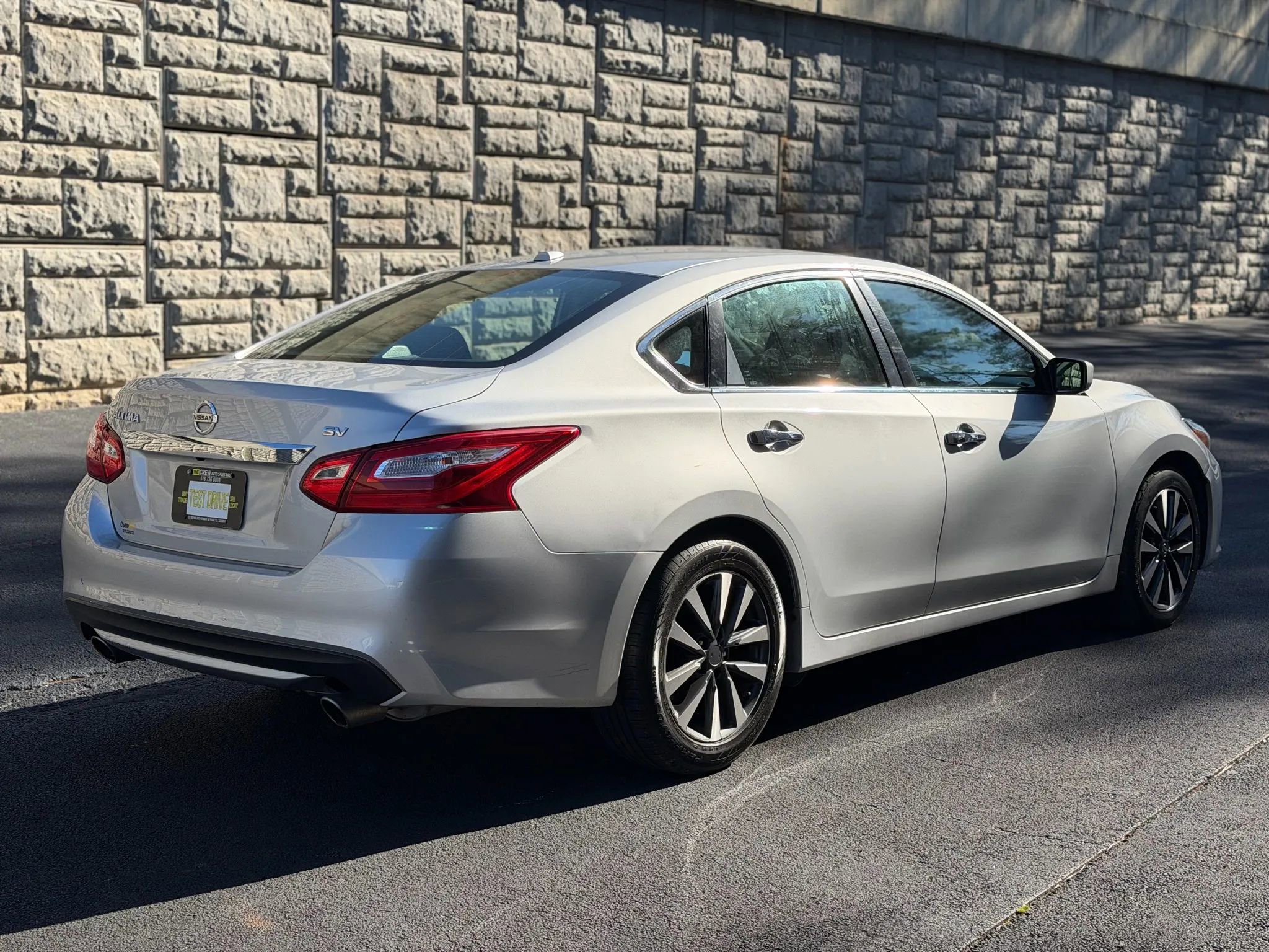 Used 2016 Nissan Altima 2.5 SV FWD image 7