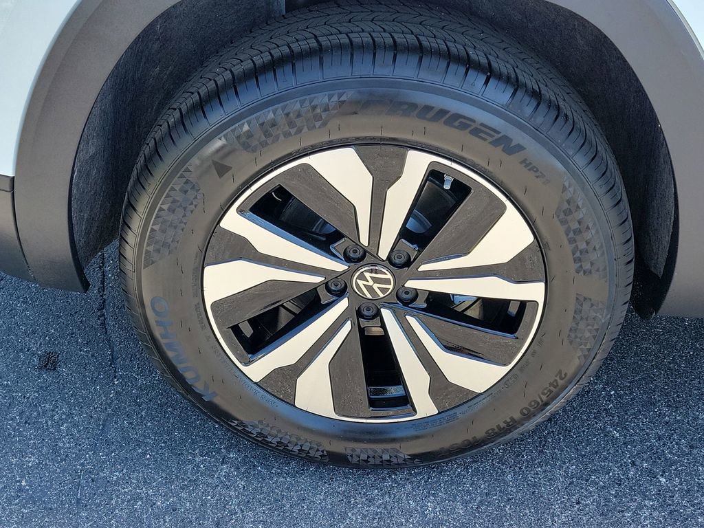 Used 2026 Volkswagen Atlas Cross Sport SE FWD image 7