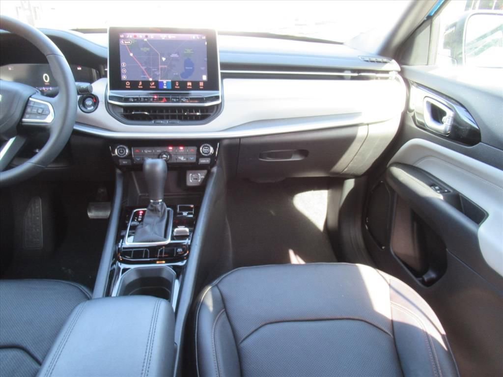 Used 2024 Jeep Compass Limited w/ Elite Group image 13