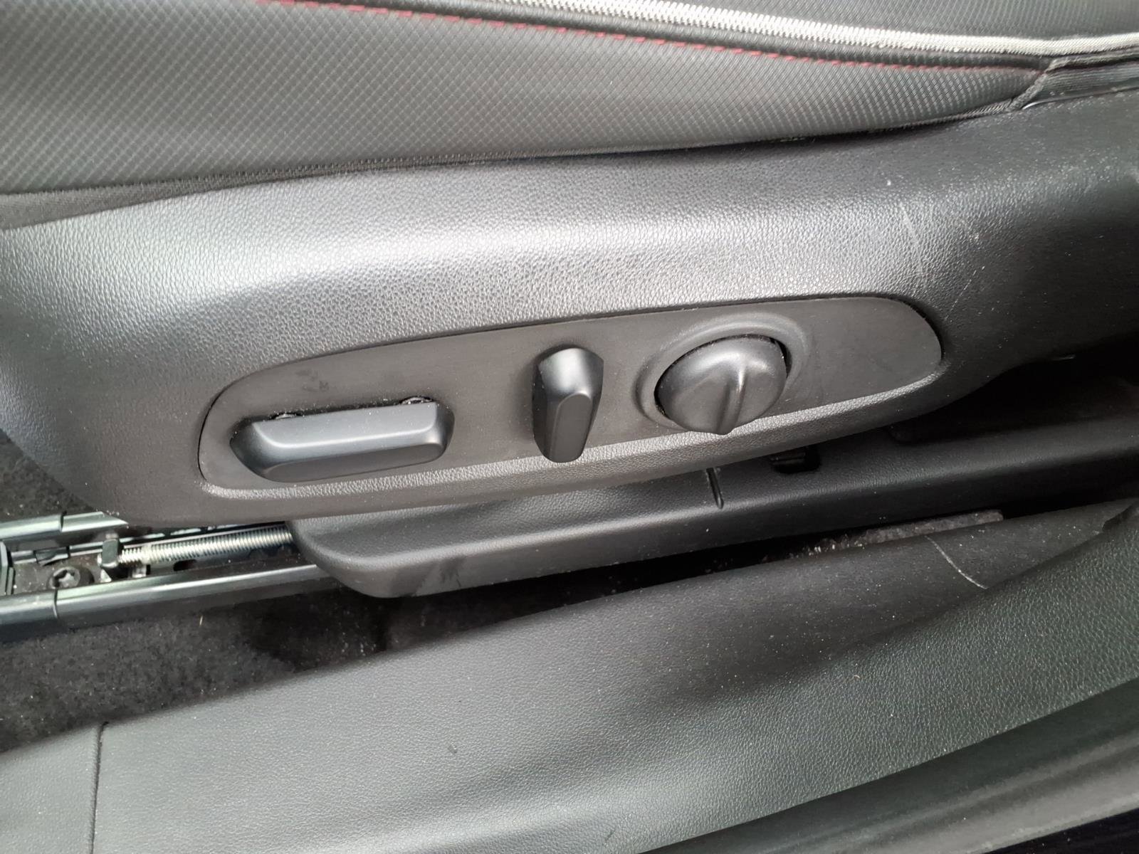 Certified 2021 Chevrolet TrailBlazer RS w/ Convenience Package image 17