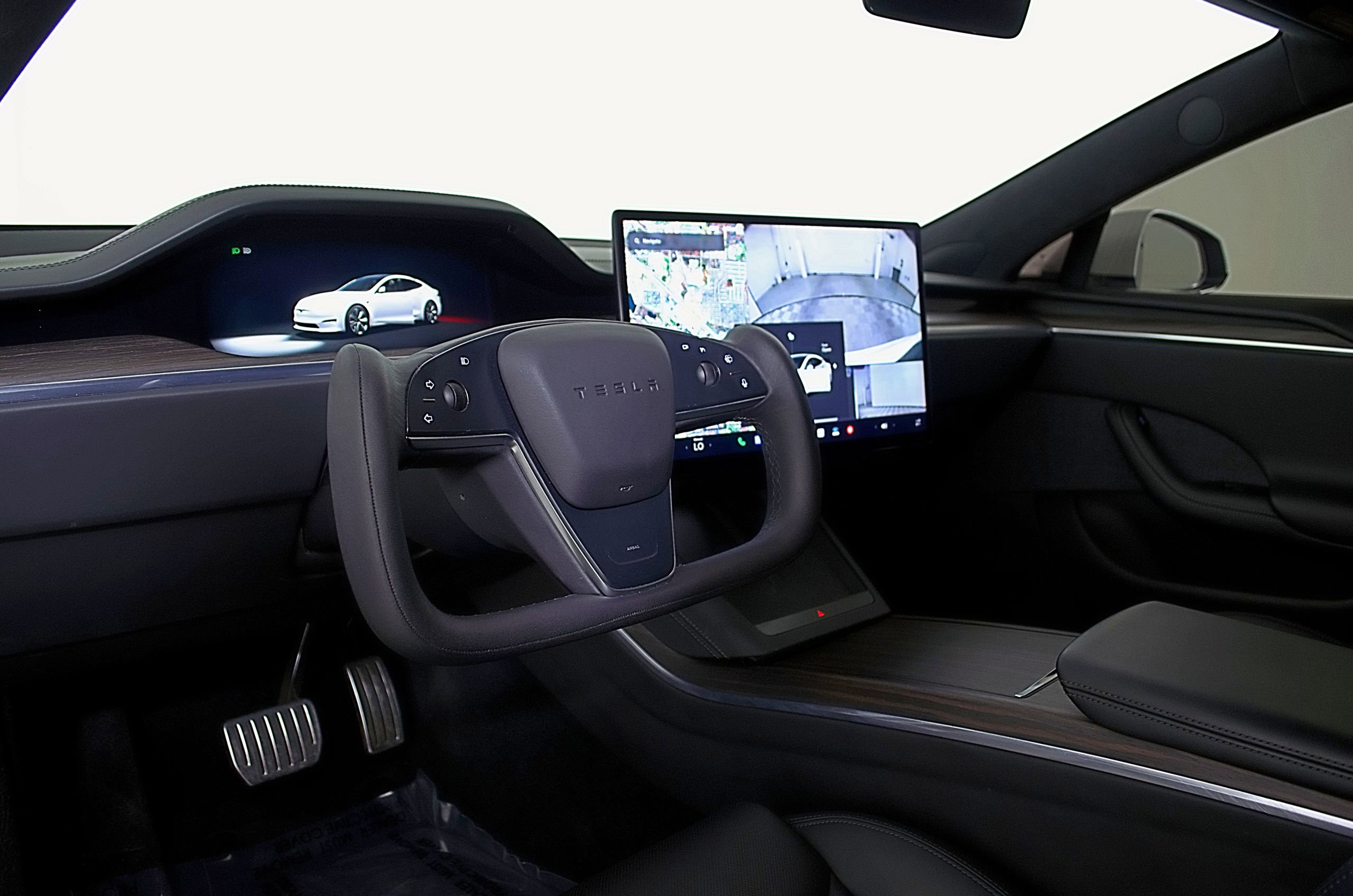 Used 2023 Tesla Model S image 21