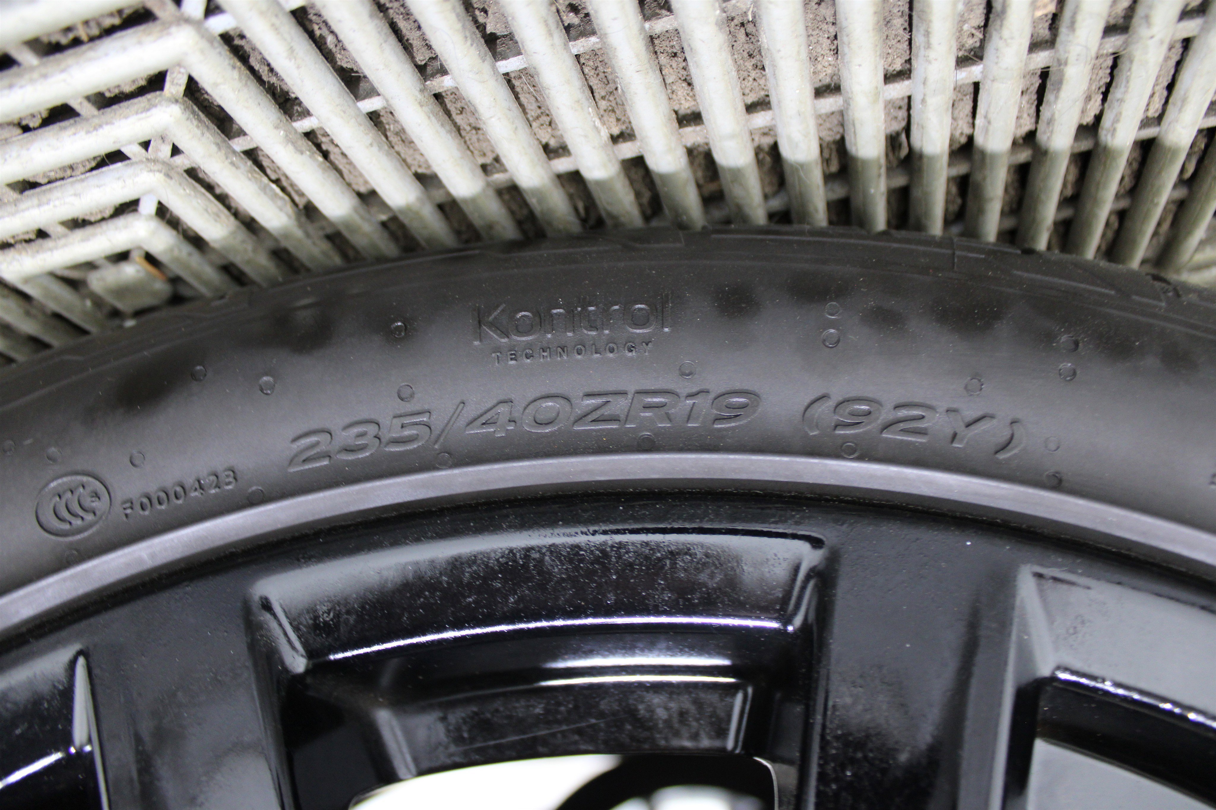 Used 2023 Porsche 718 Boxster w/ Sport Chrono Package image 35