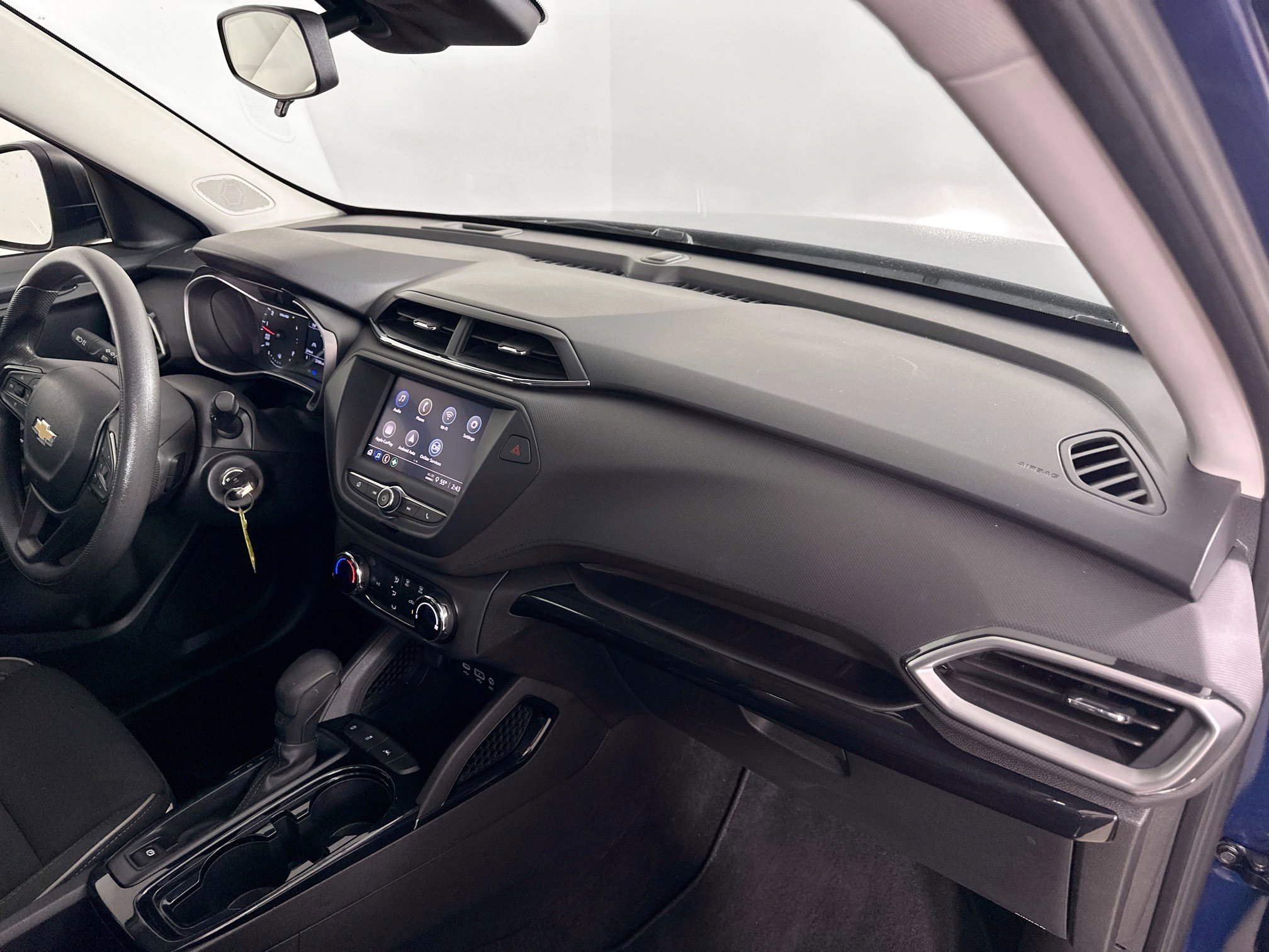 Used 2021 Chevrolet TrailBlazer LS FWD image 32