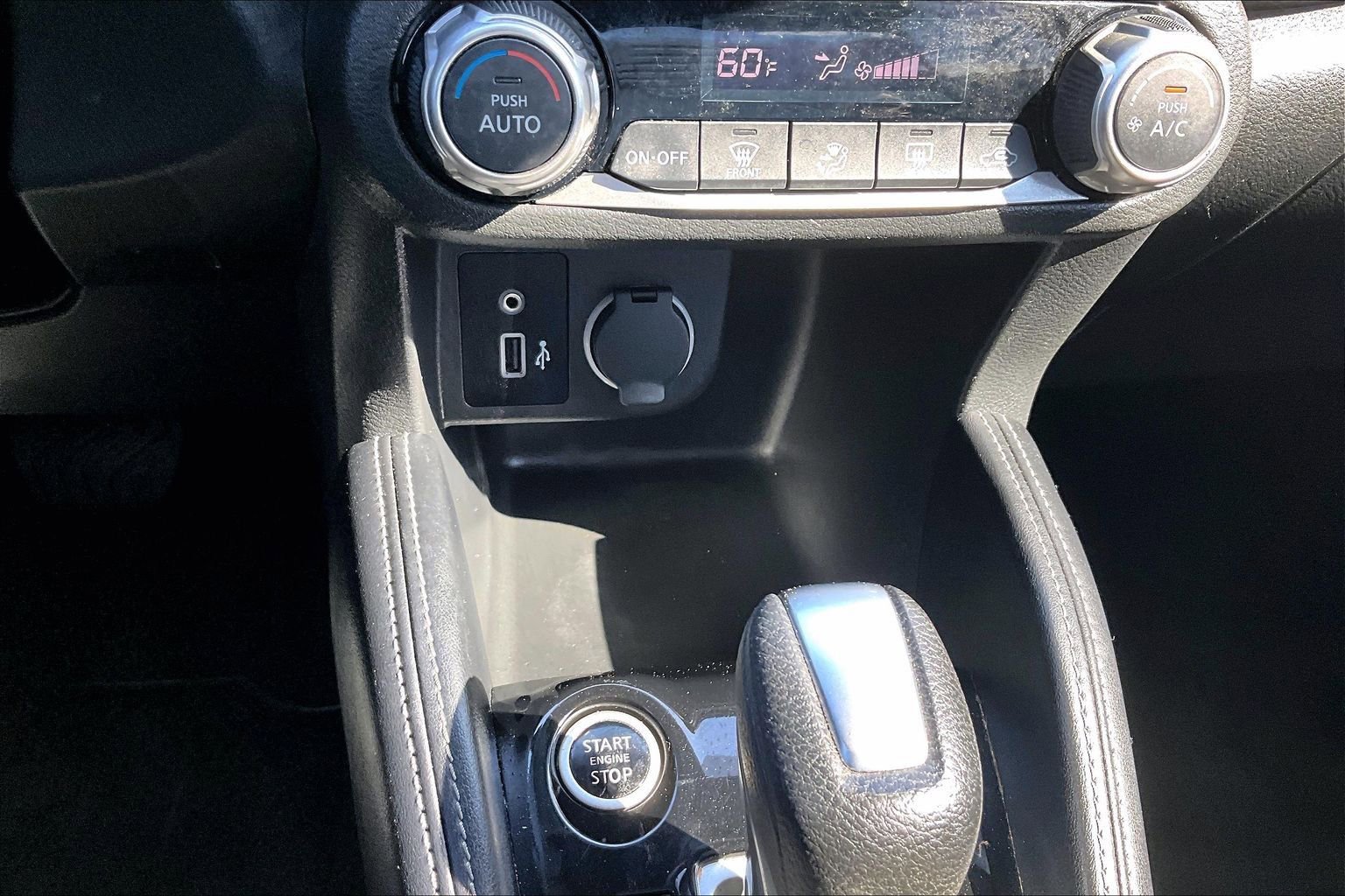 Used 2020 Nissan Kicks SV image 16