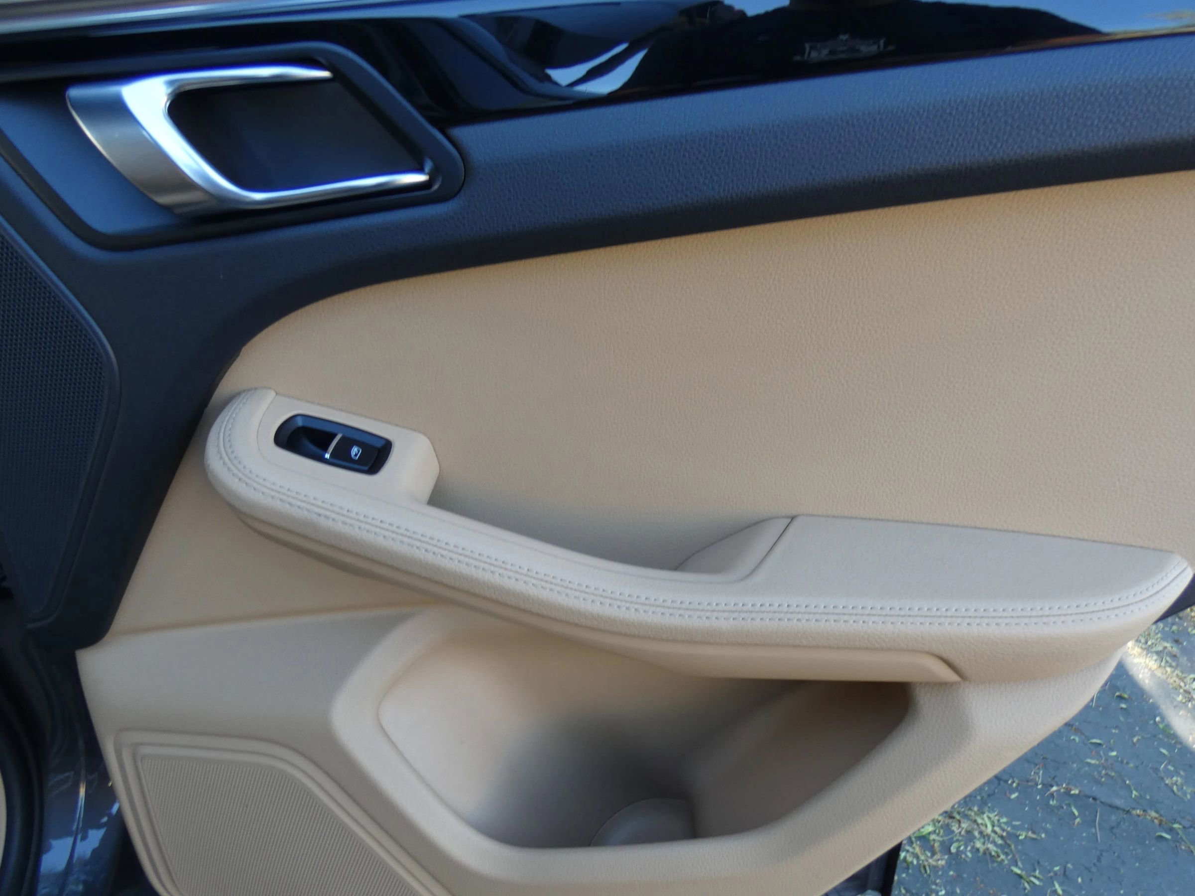 Used 2018 Porsche Macan Sport Edition image 36