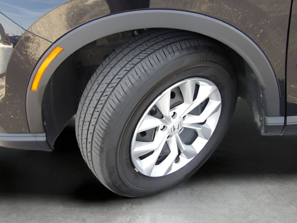 Used 2025 Honda CR-V LX image 41