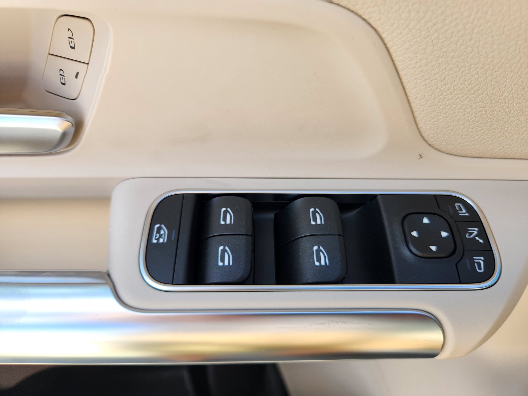 New 2026 Mercedes-Benz GLA 250 4MATIC image 17
