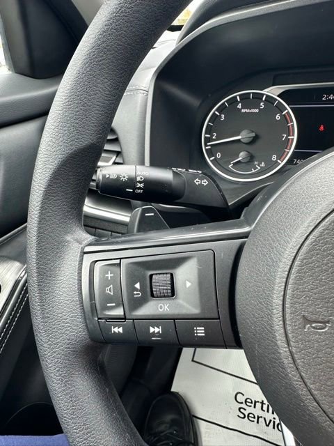 Used 2024 Nissan Rogue SV AWD/4WD image 40