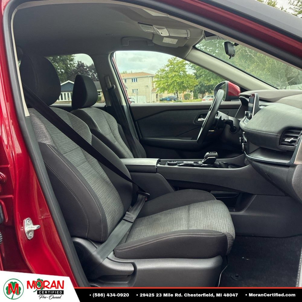 Used 2023 Nissan Rogue SV AWD/4WD image 10