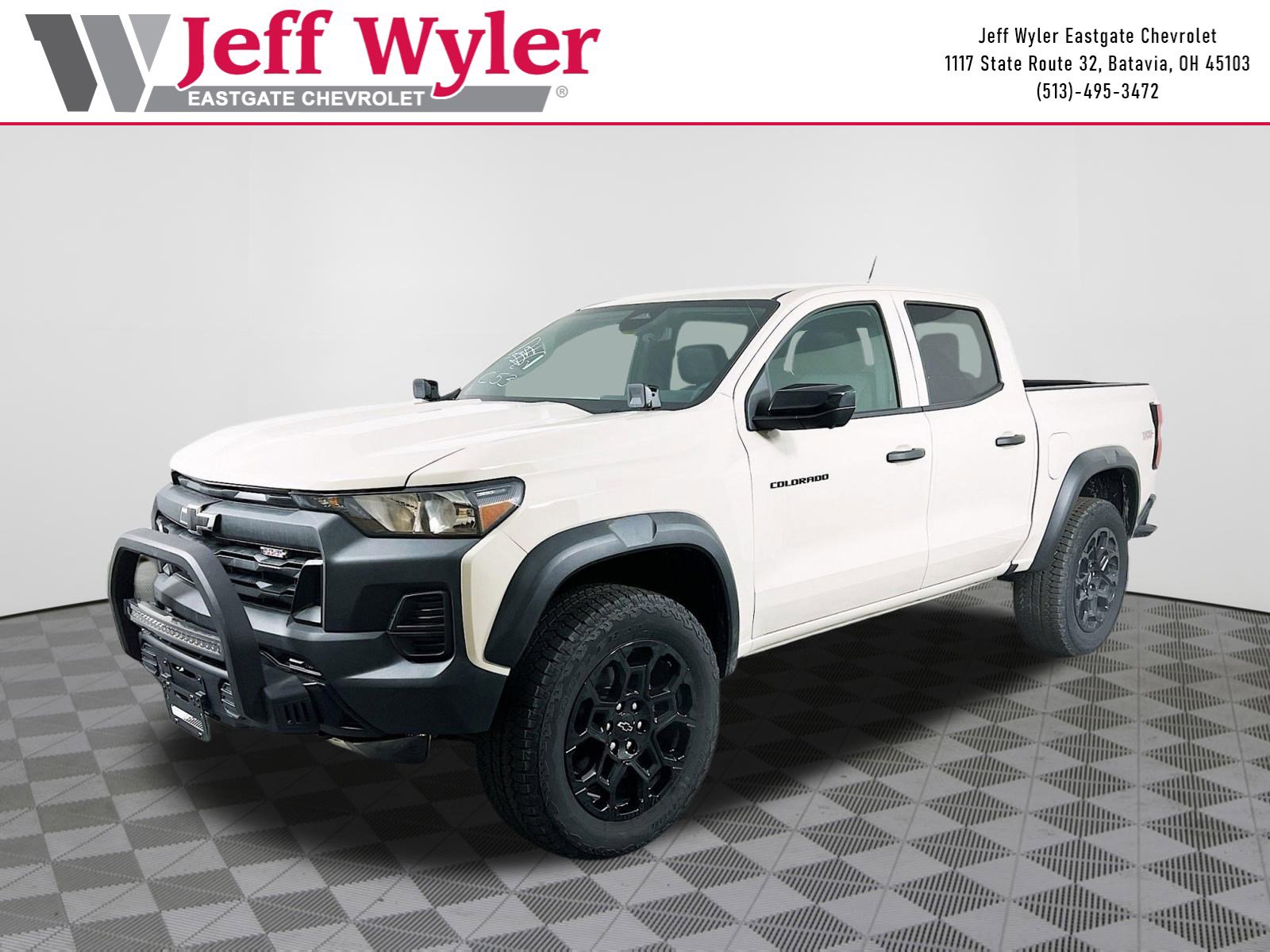 New 2026 Chevrolet Colorado Trail Boss w/ Off-Road Front Bumper Package image 2