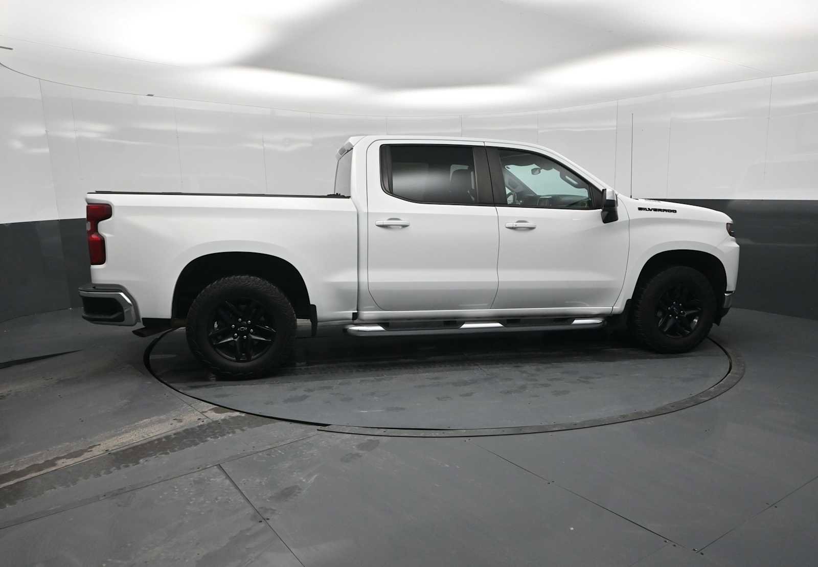 Used 2021 Chevrolet Silverado 1500 LT w/ Bed Protection Package image 9