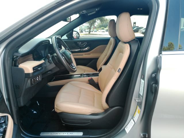 Used 2023 Lincoln Corsair Reserve AWD/4WD image 14
